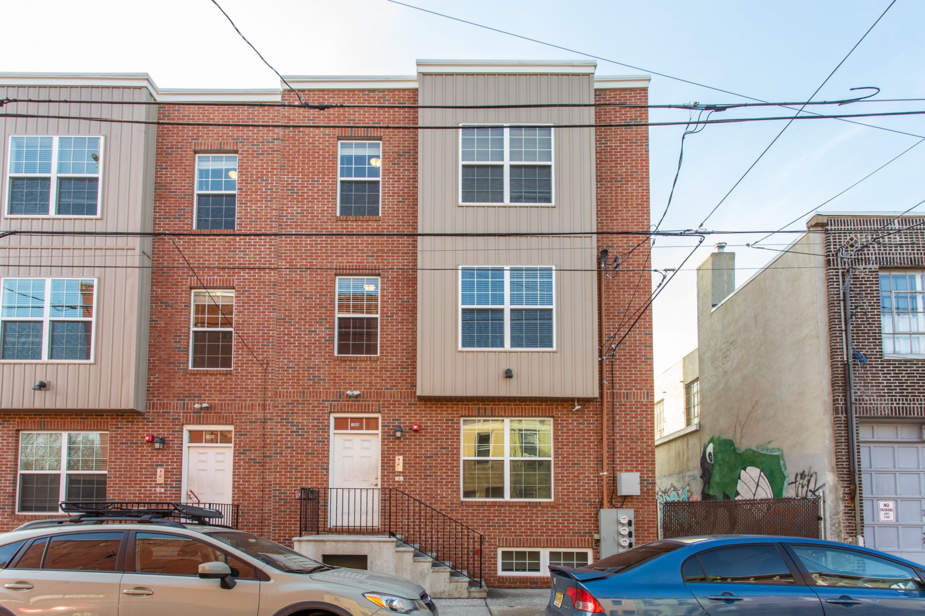 697 W BERKS ST Unit 1
