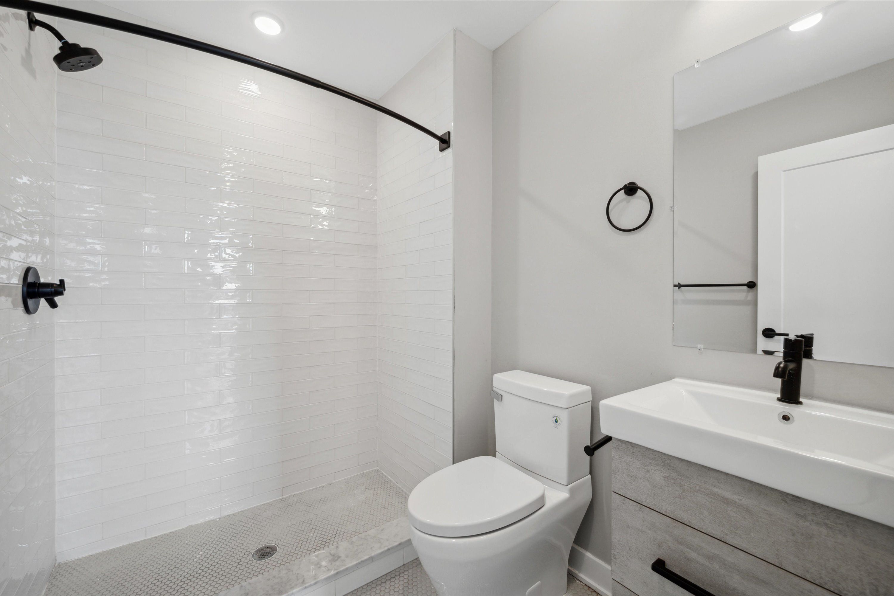 1841-43 N Gratz ST Unit C4