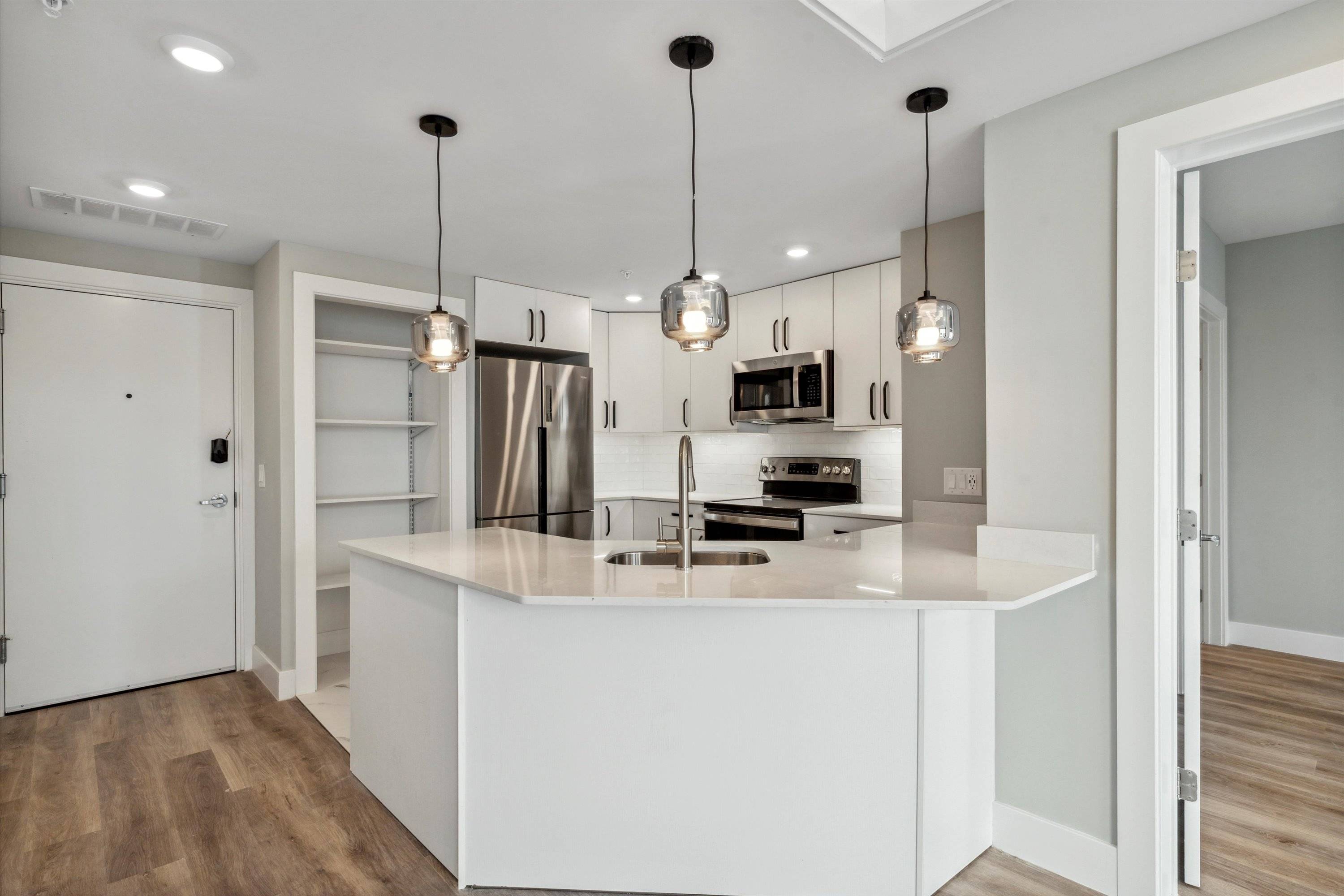 1223 N 7th St Unit 104
