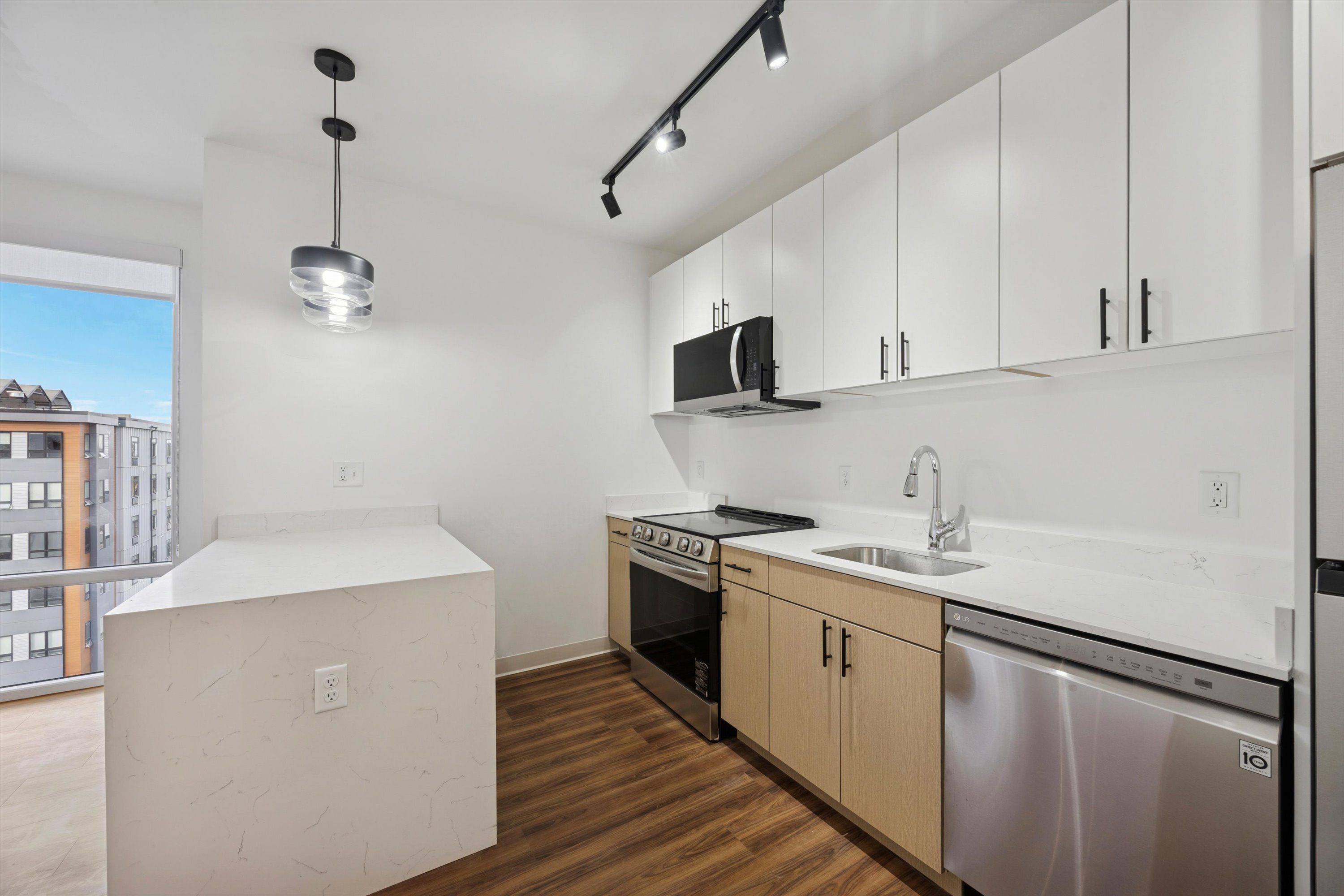 4240 Chestnut St Unit 412