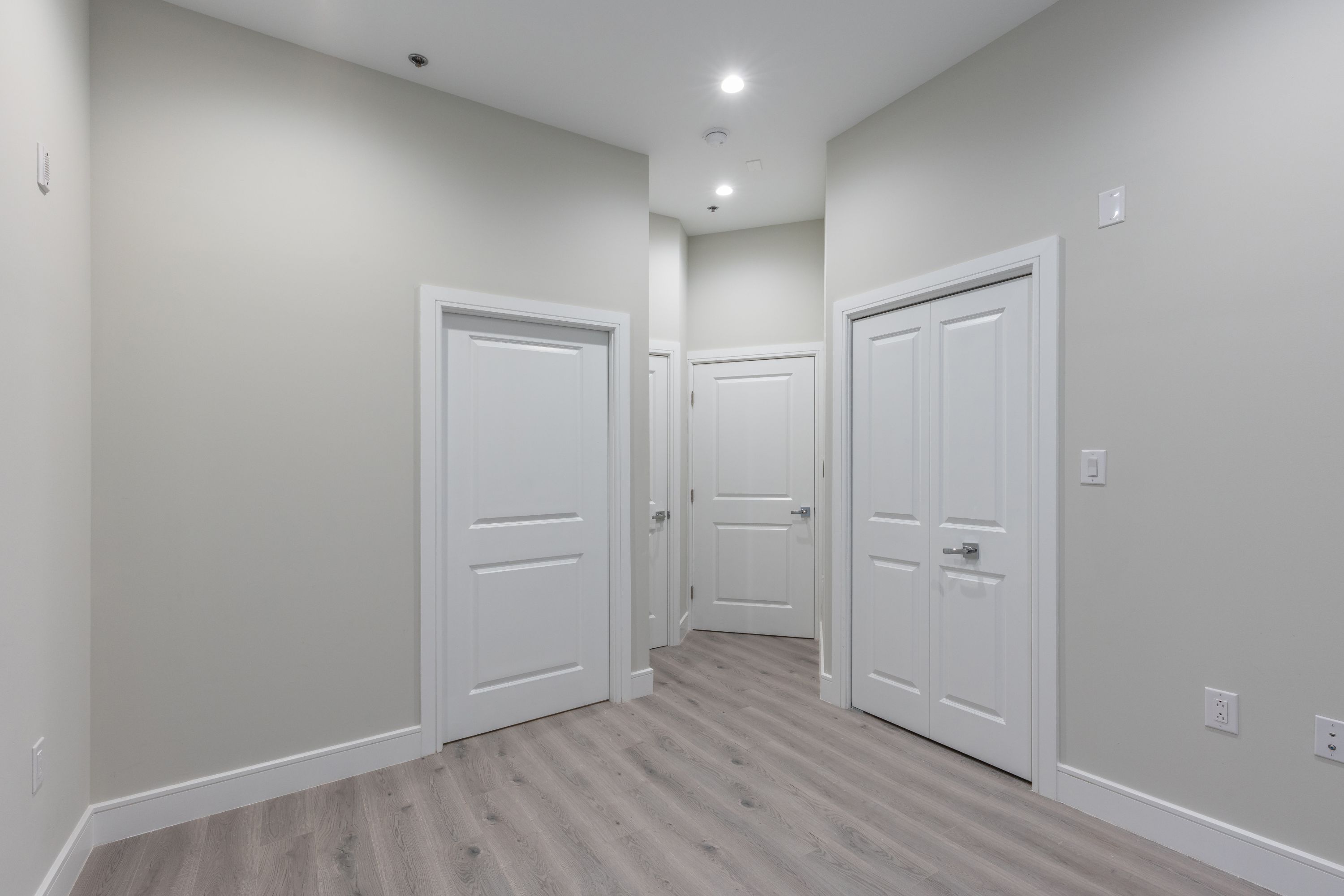 1133 E COLUMBIA AVE Unit 102