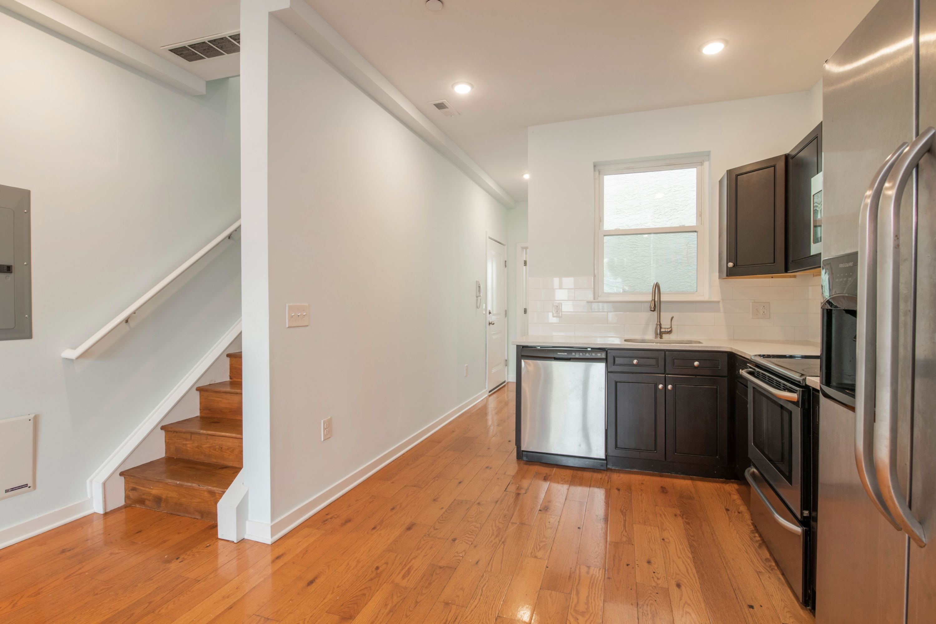 1517 SEYBERT ST Unit 2