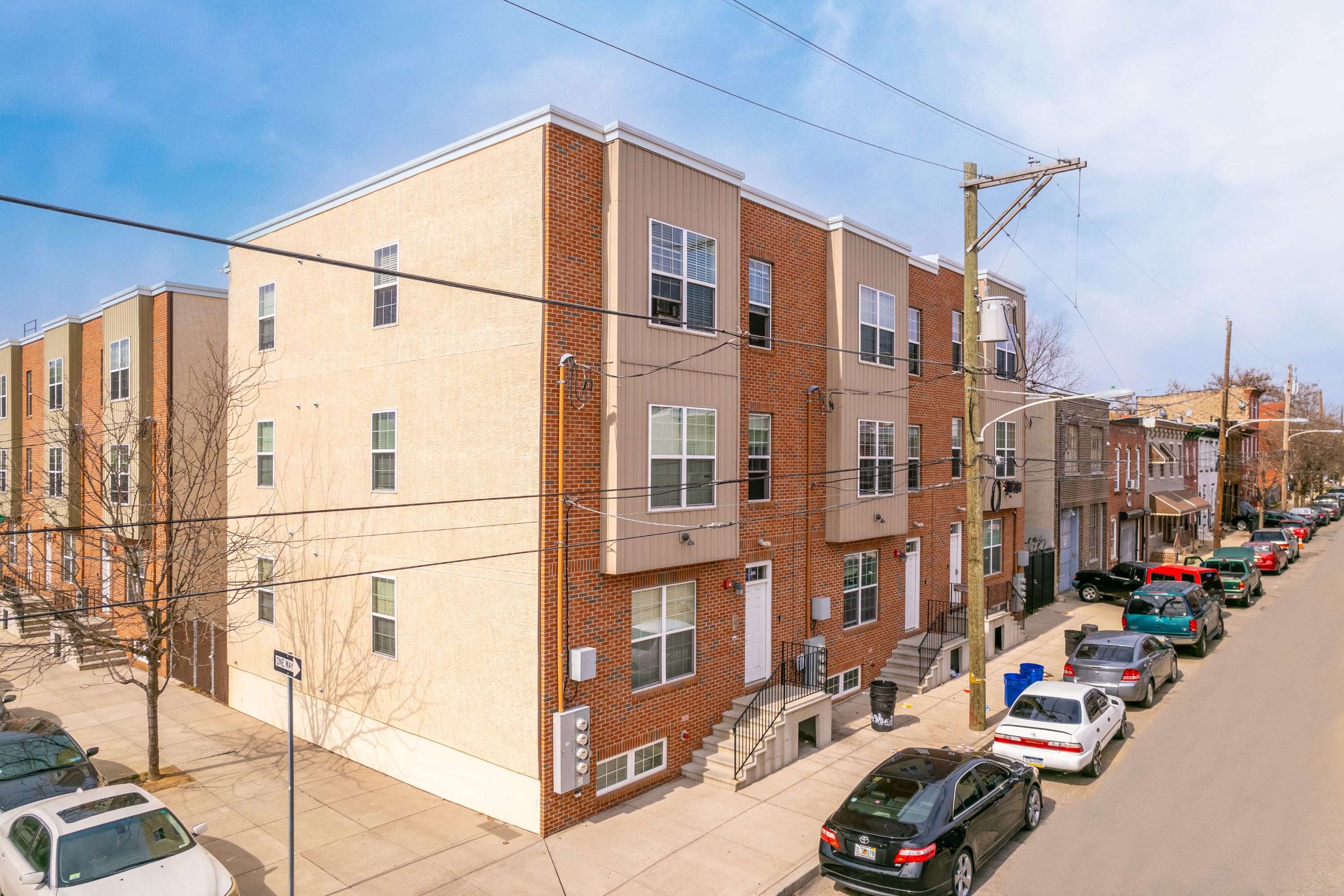 1904 N MARSHALL ST Unit 2