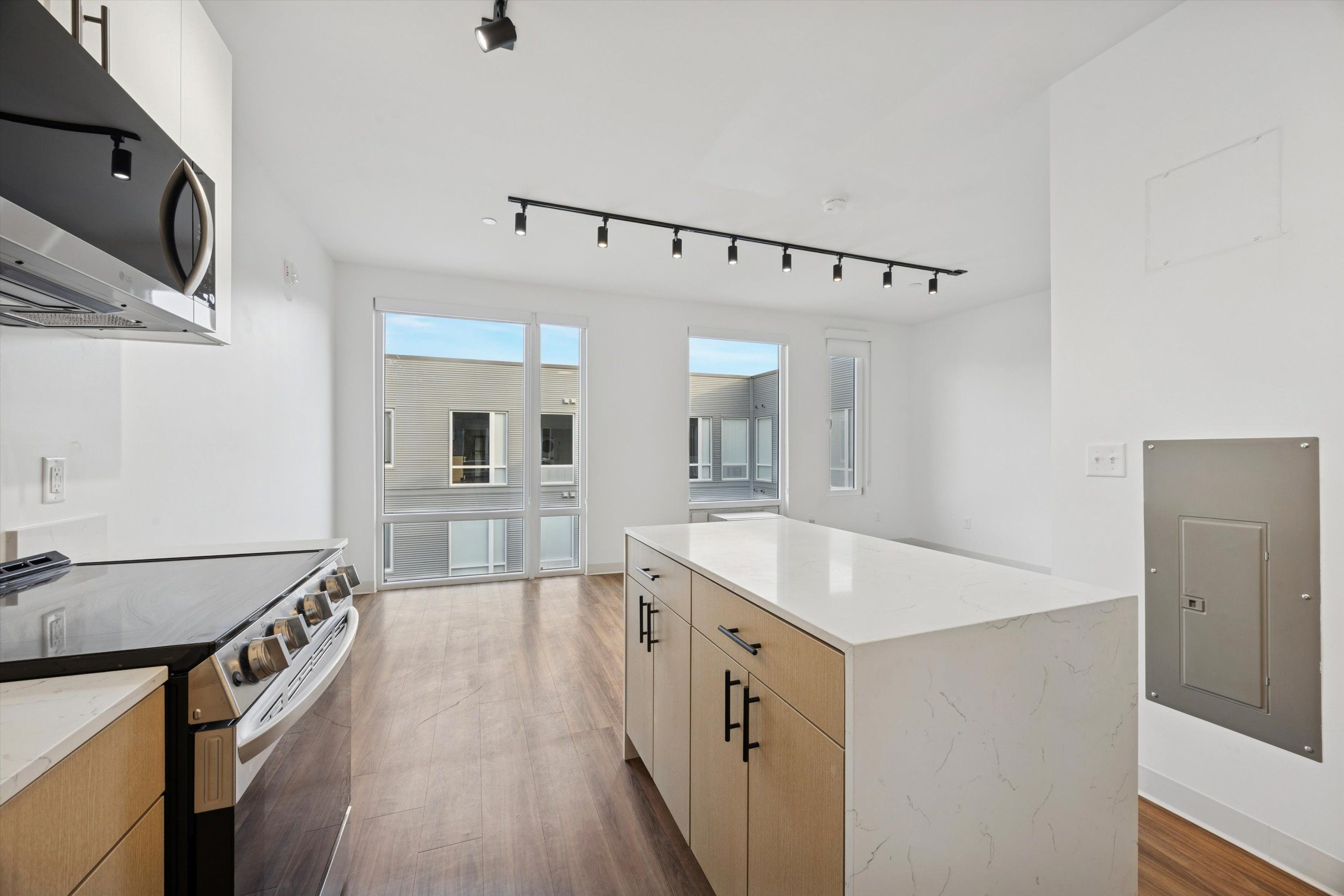 4240 Chestnut St Unit 604