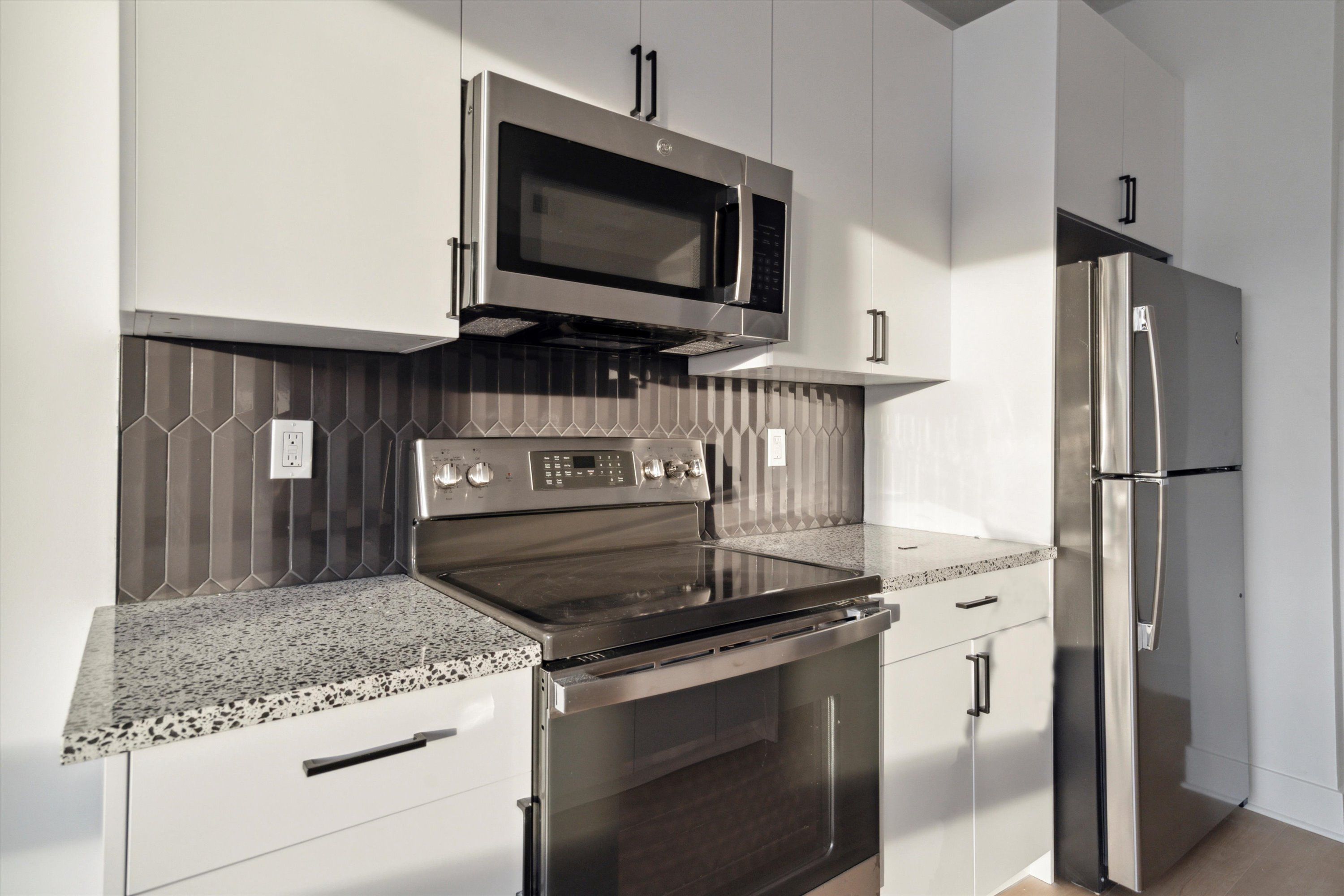 1643 N 2ND ST Unit 402