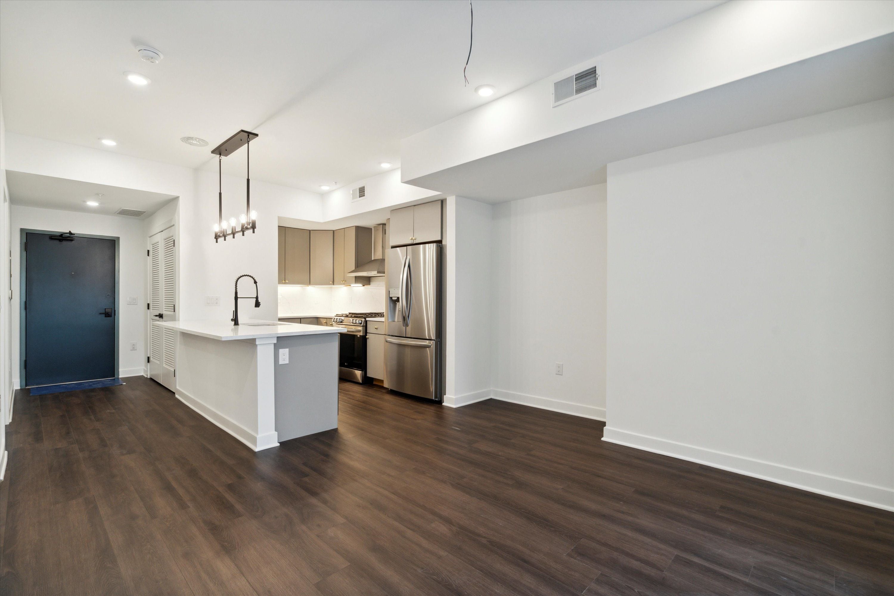2636 E YORK ST Unit 208