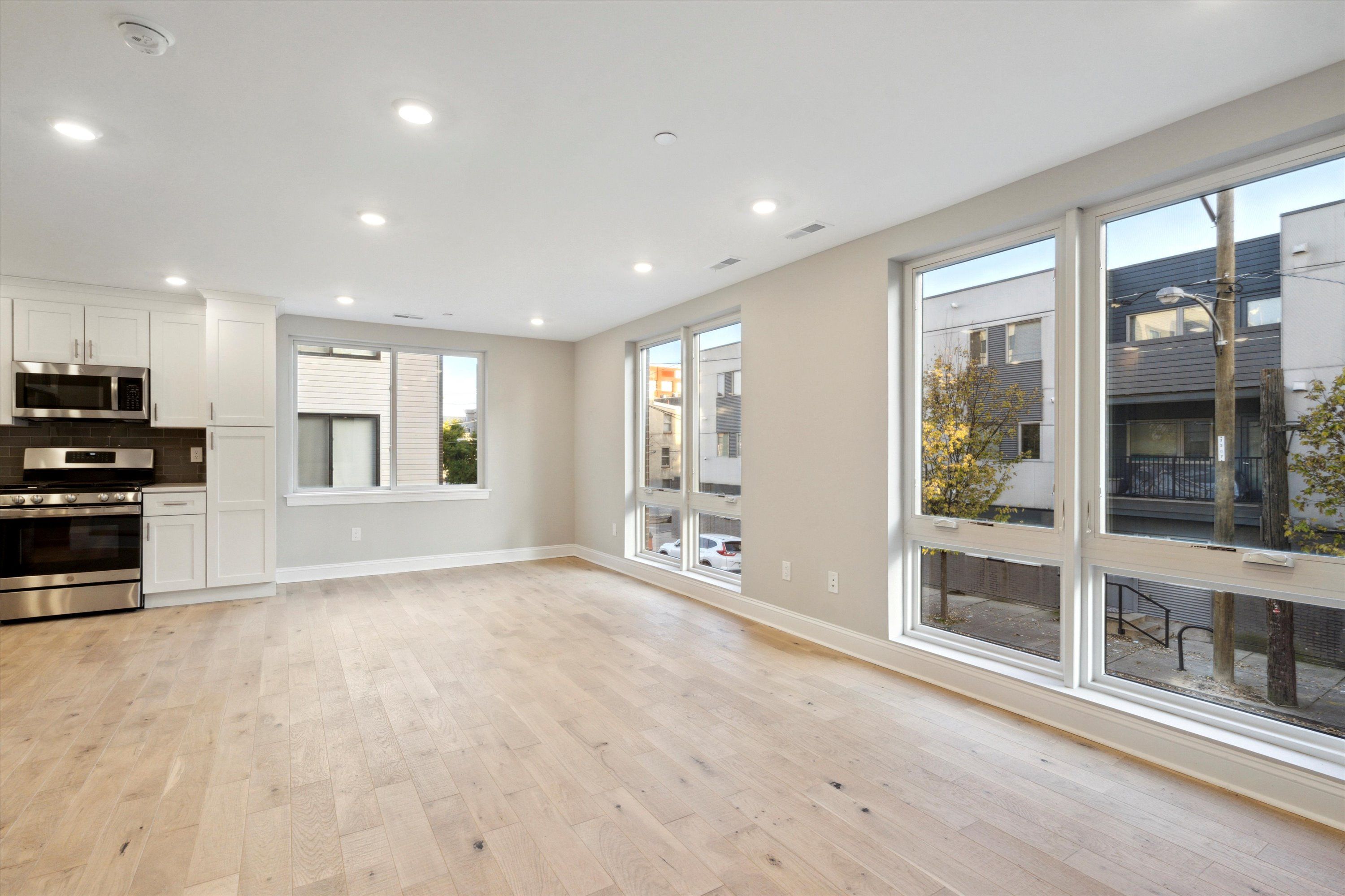 249 W OXFORD ST Unit 1