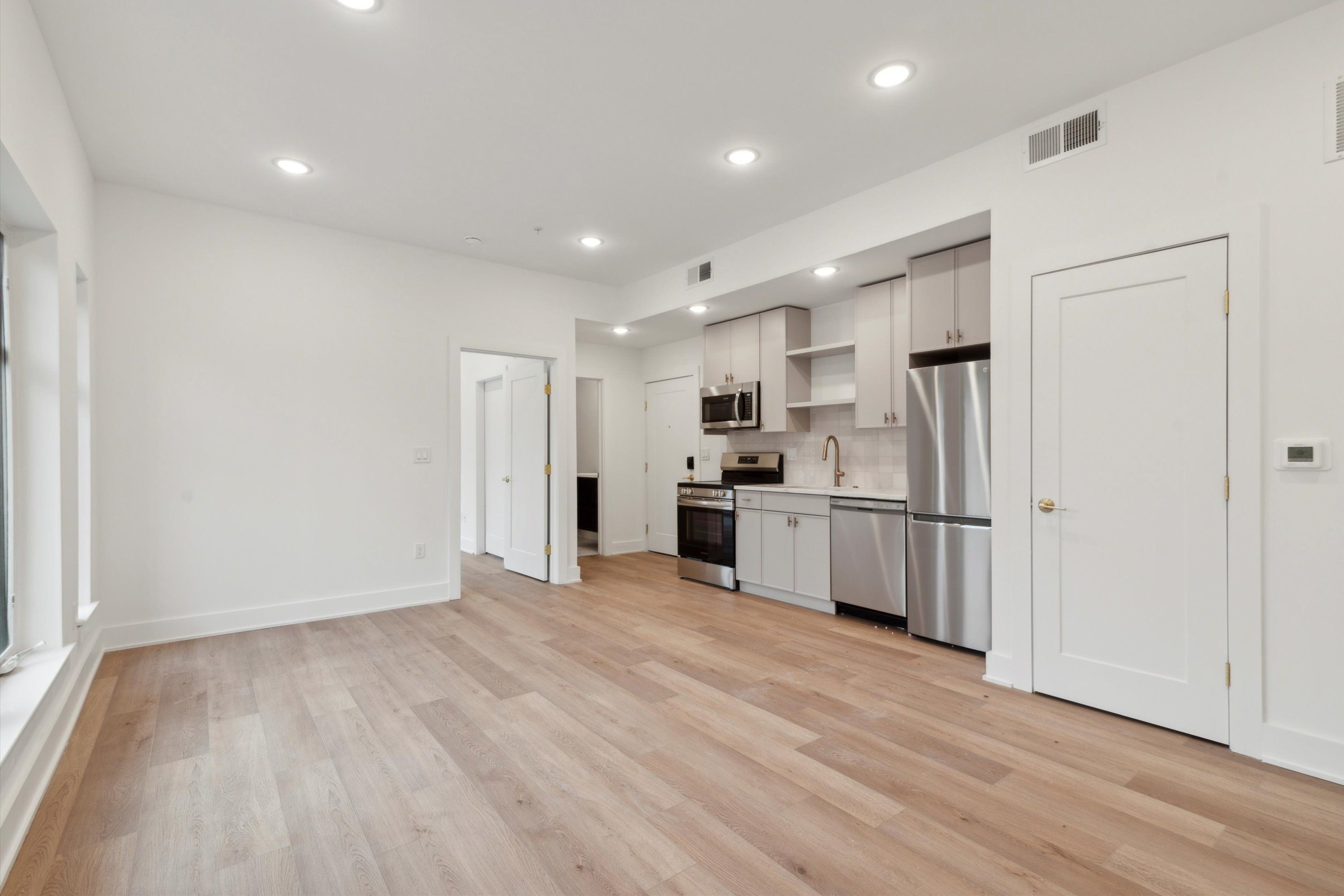 367 W Hortter St Unit 305