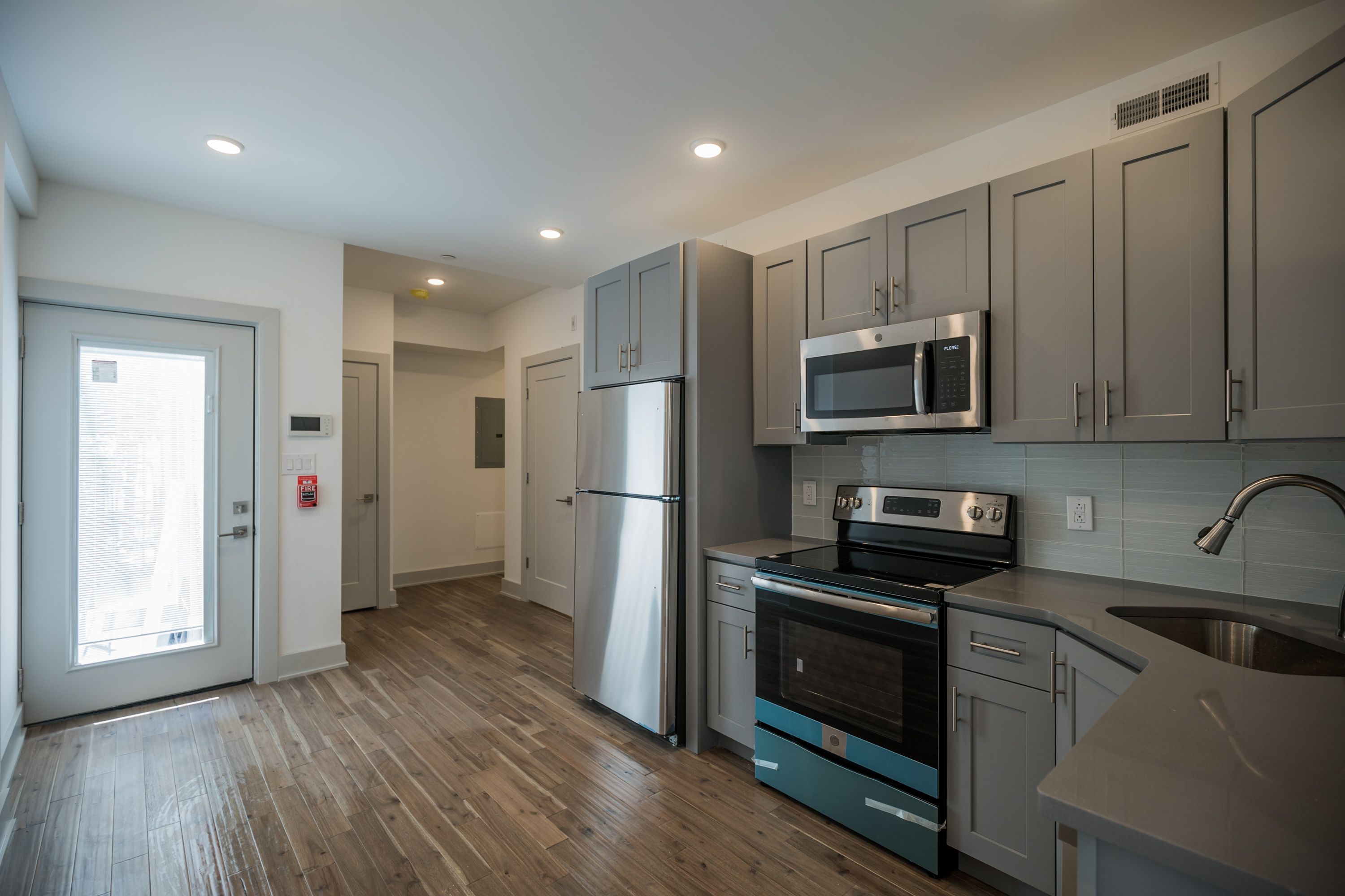 3213 HAVERFORD AVE Unit 4