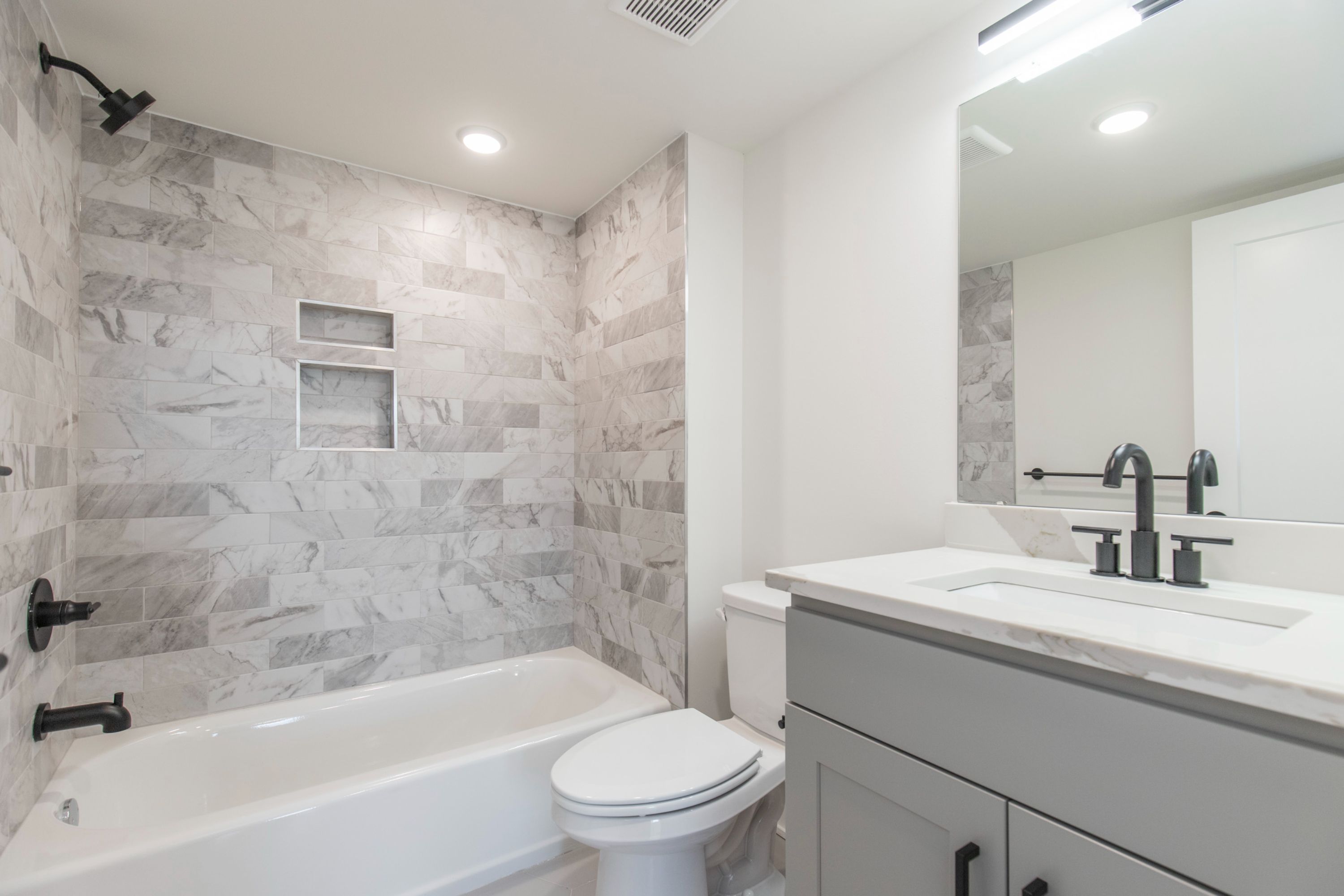 810 W Norris ST Unit 2