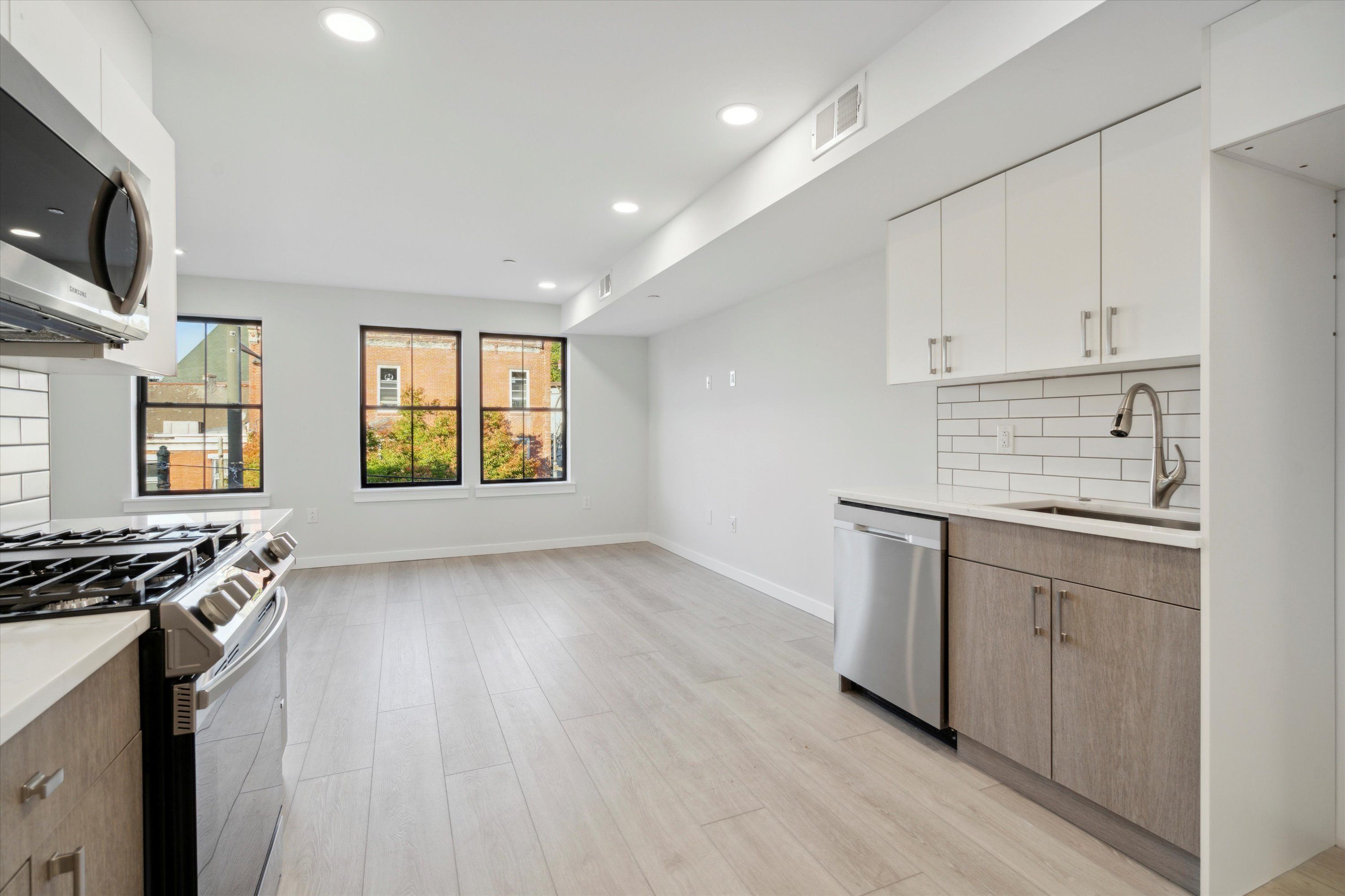 3804 Lancaster Ave Unit 403