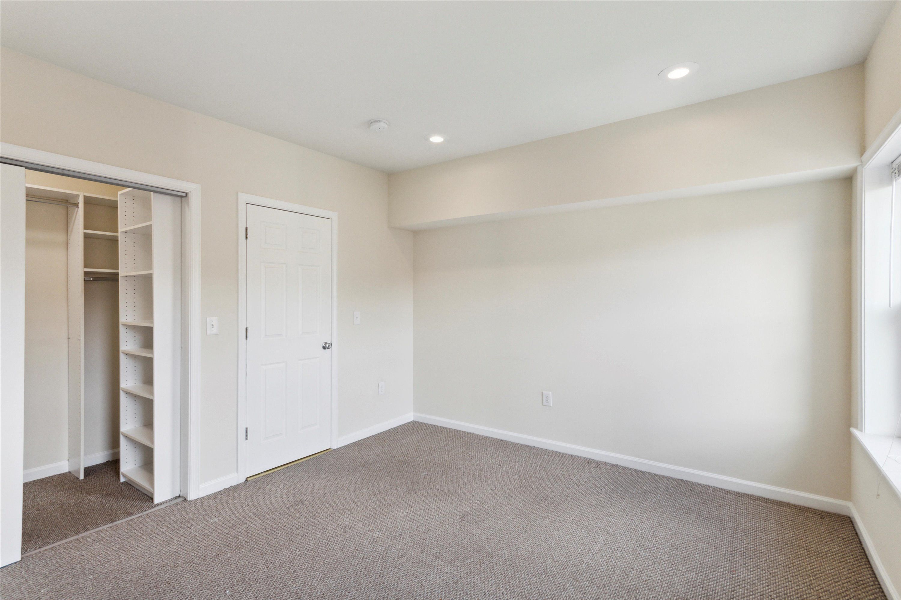 1804 W MONTGOMERY AVE