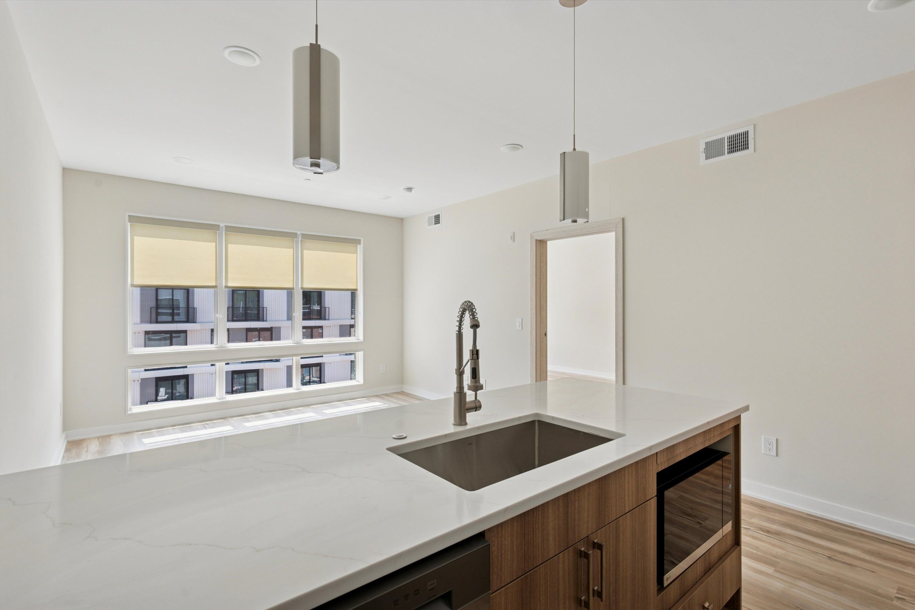 3729 LANCASTER AVE Unit 401