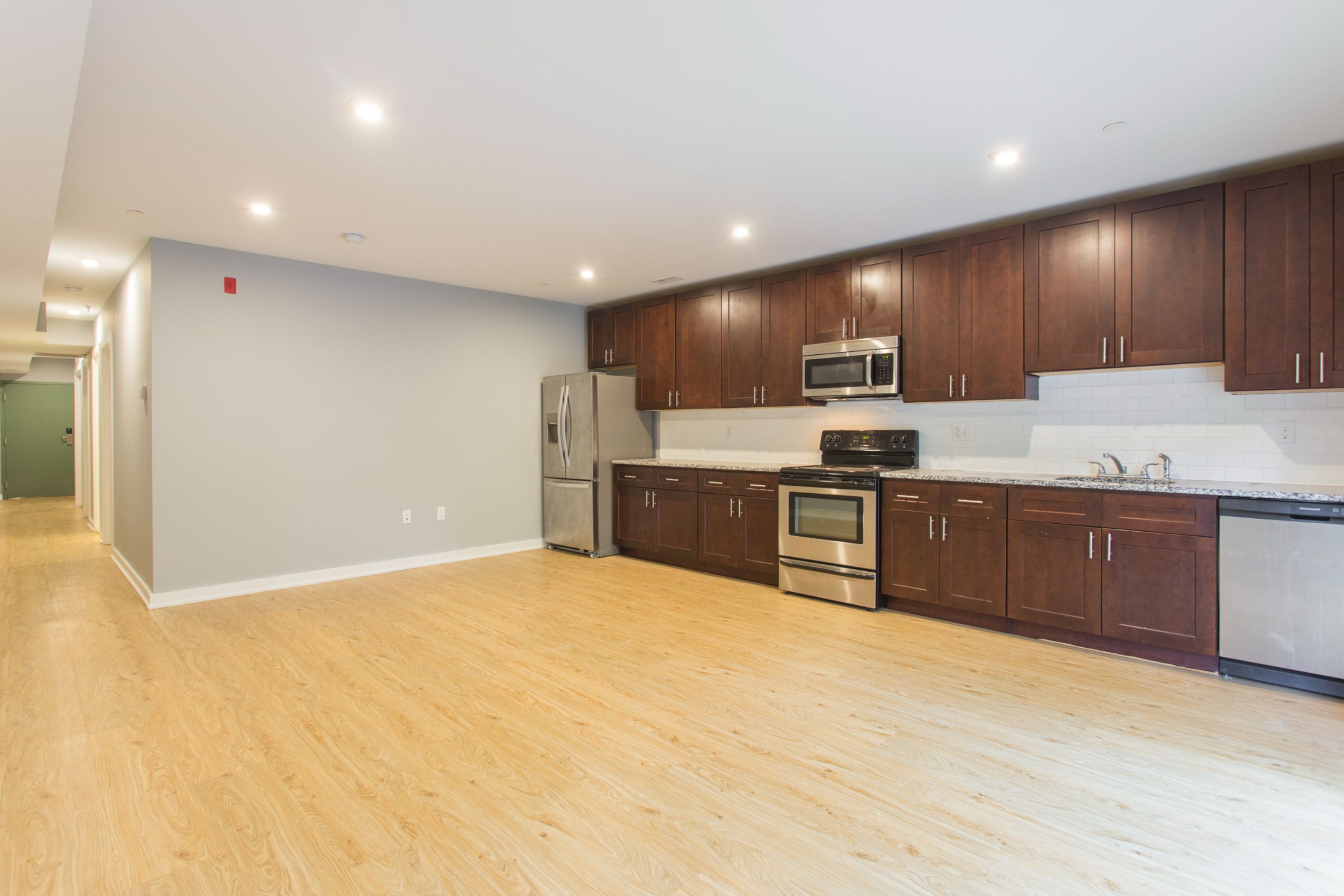 245-47 S 45TH ST Unit 3B