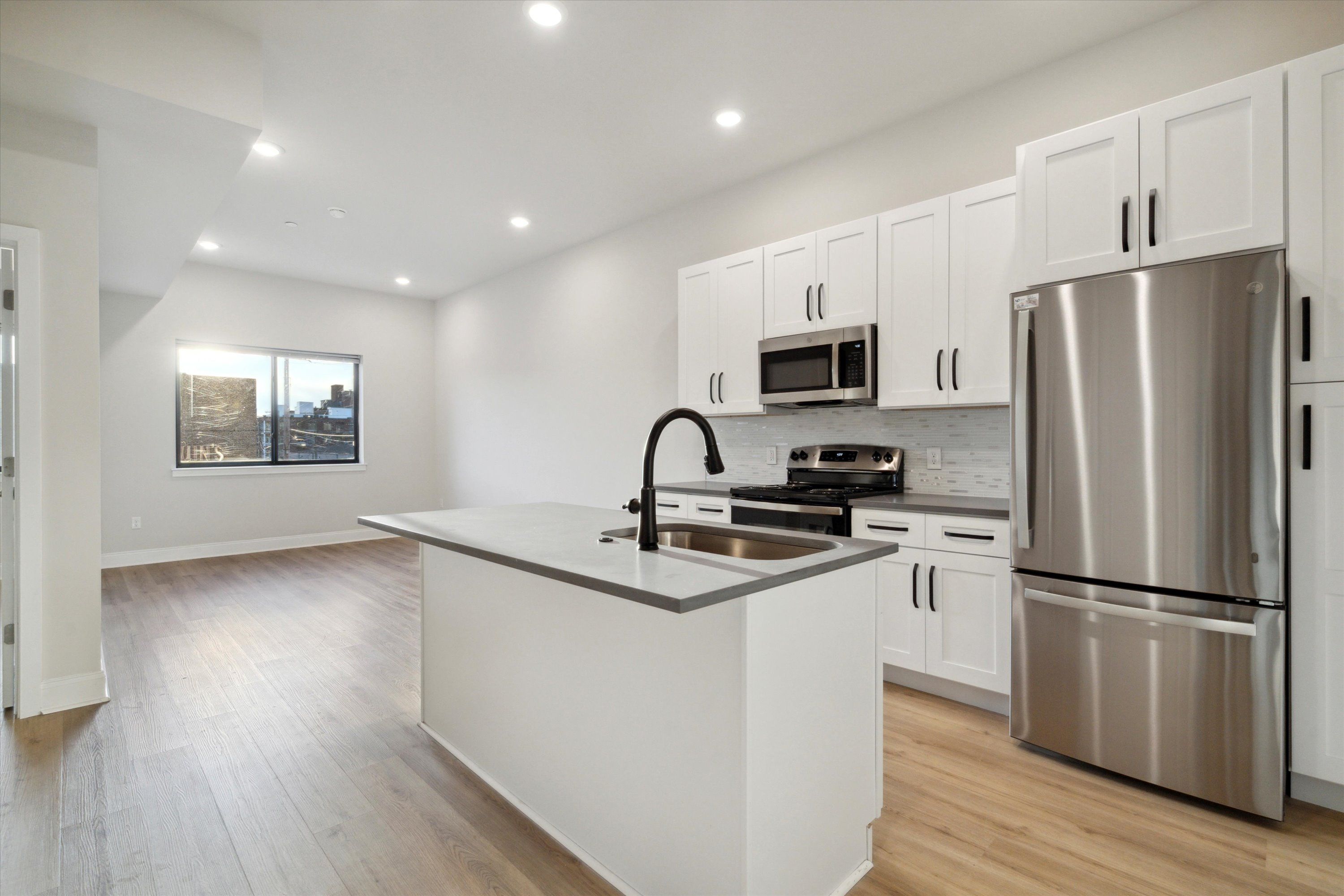 2157 E LEHIGH AVE Unit 210