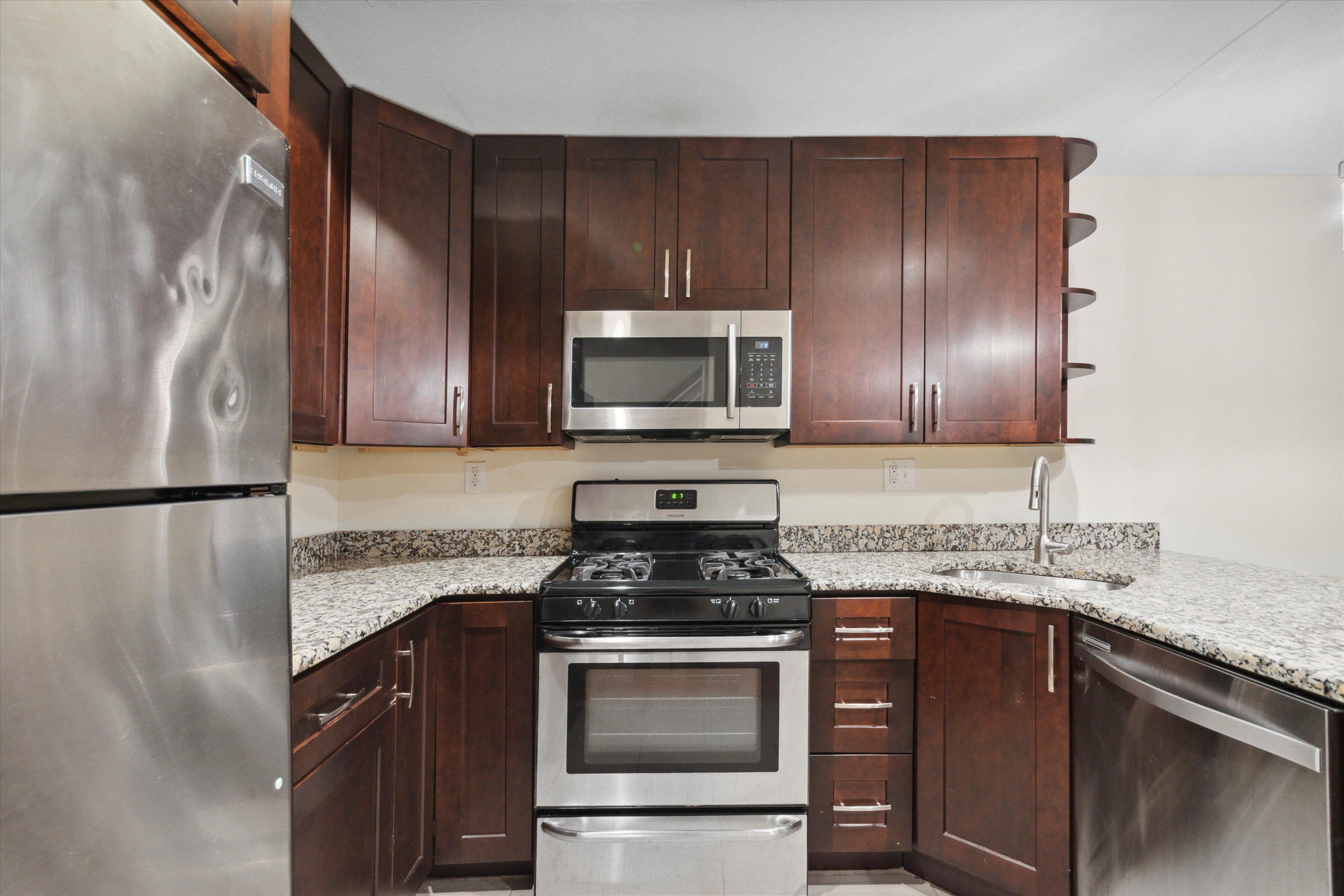 1408 WILLINGTON ST Unit B