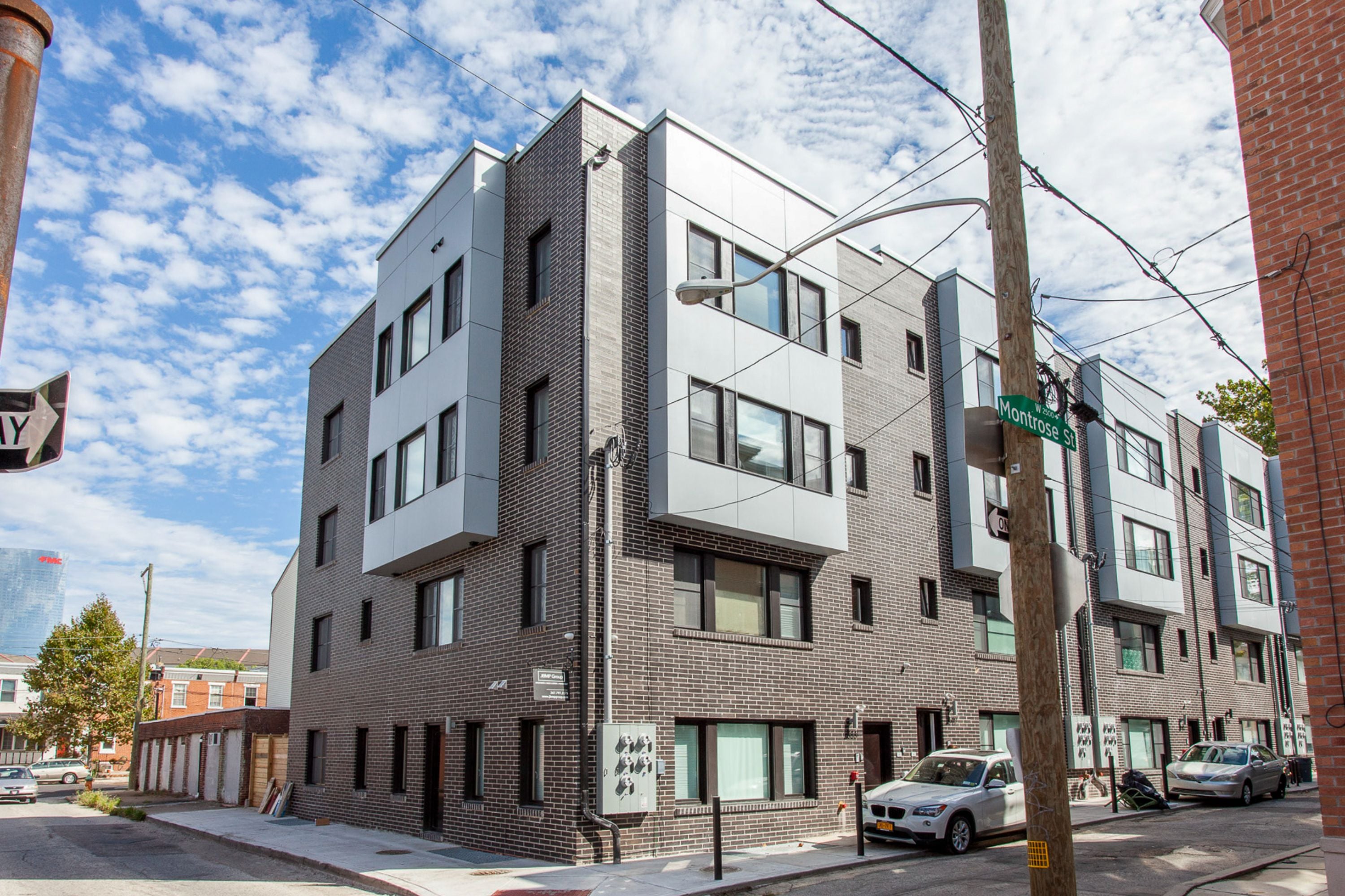 2553 MONTROSE ST Unit B