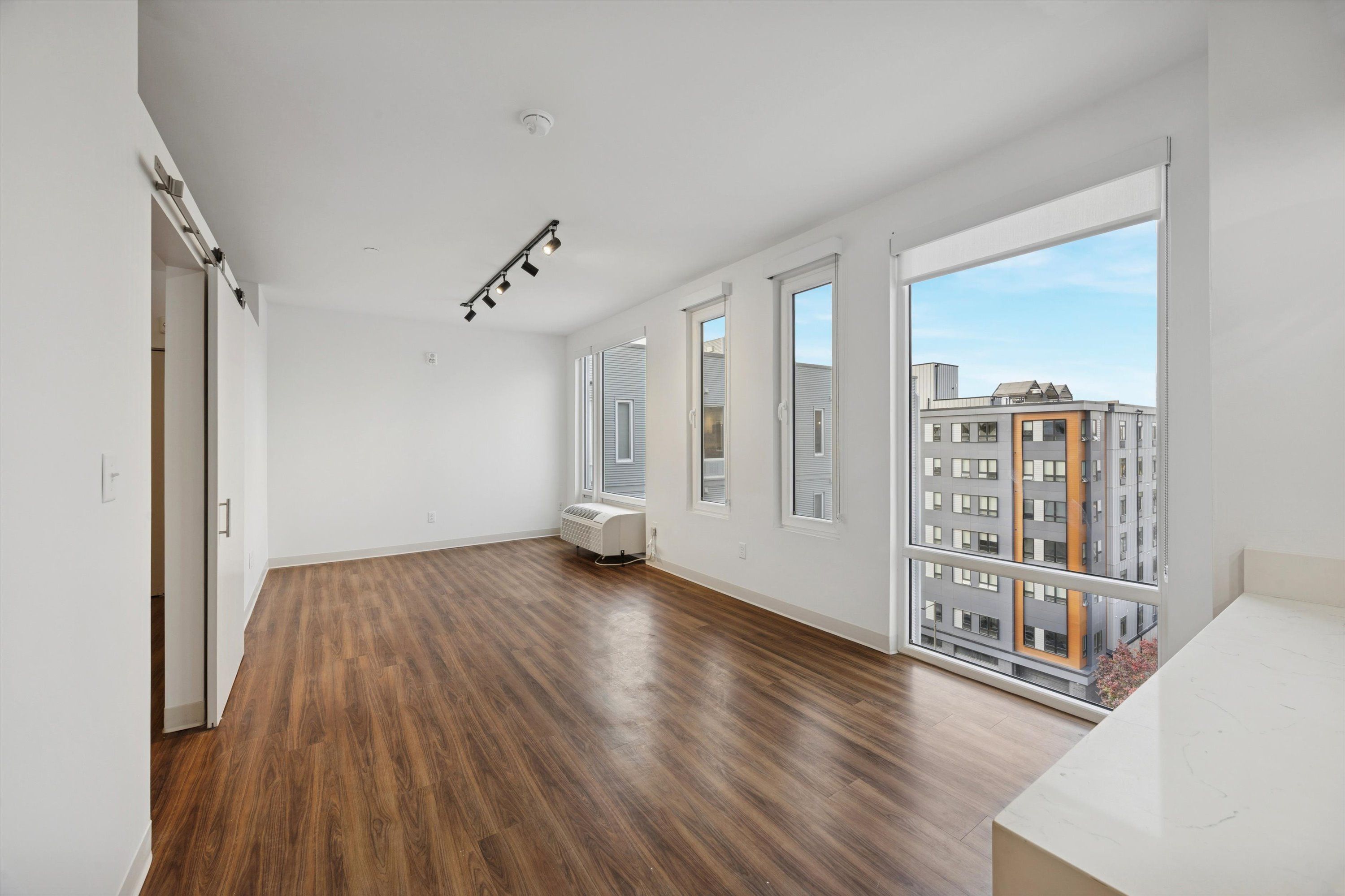 4240 Chestnut St Unit 412