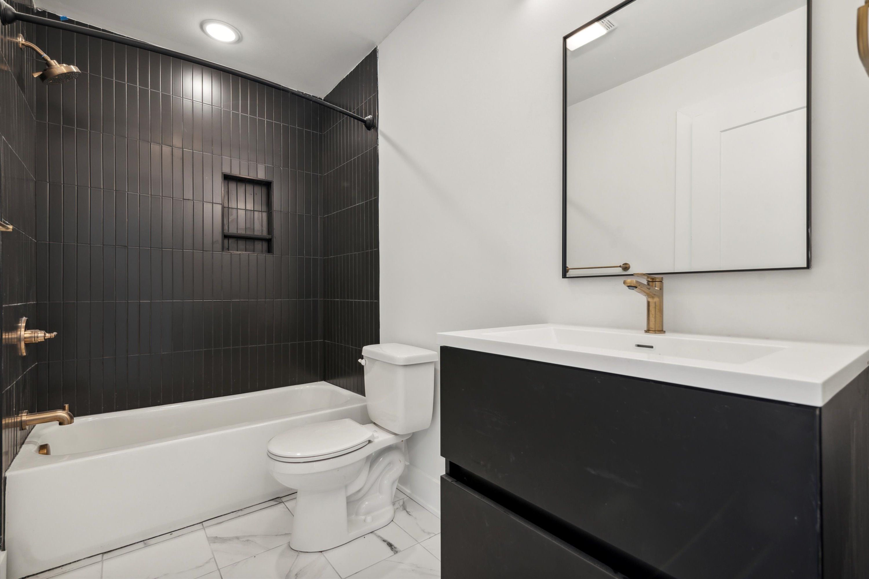 367 W Hortter St Unit 403