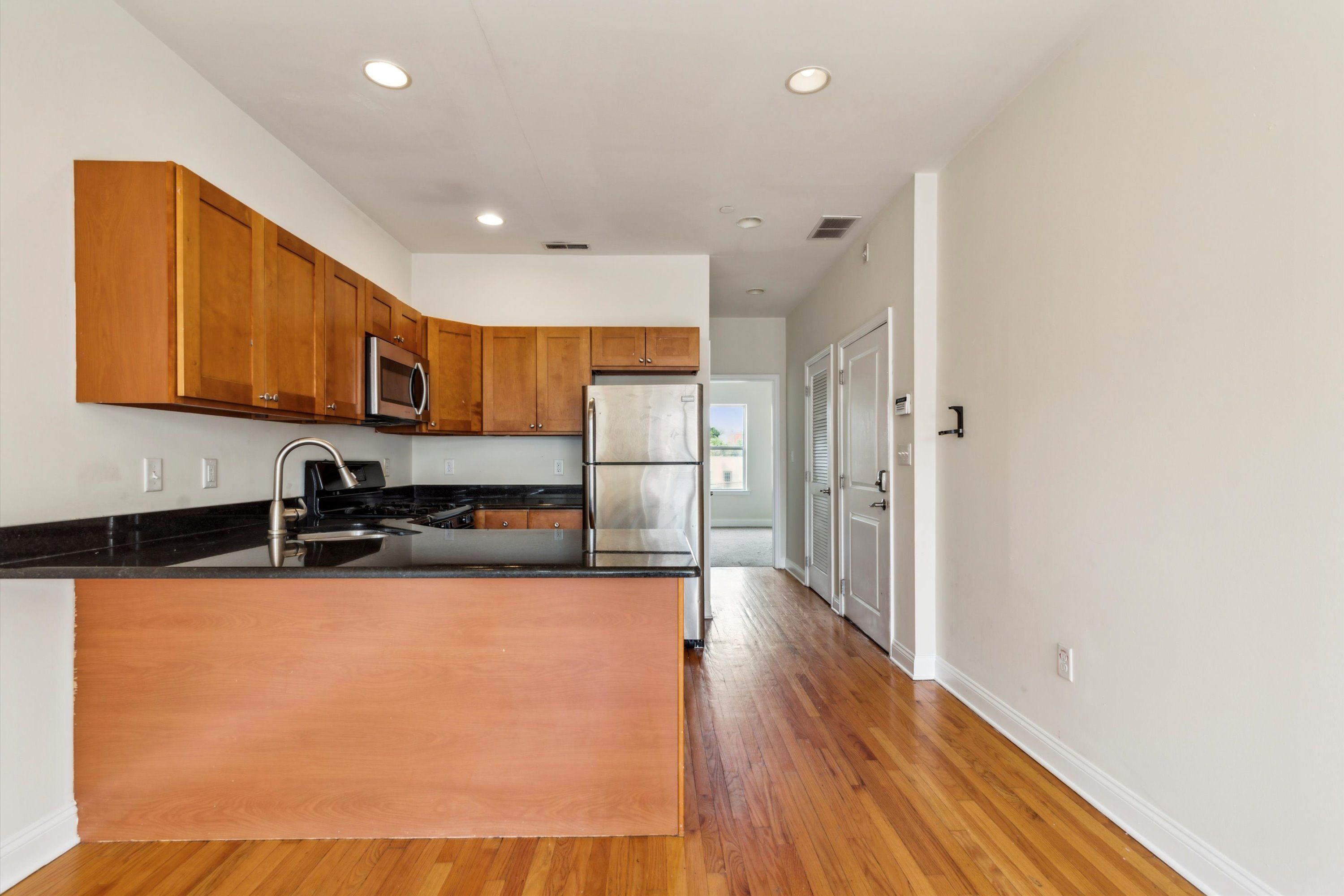 1705 ARLINGTON ST Unit B