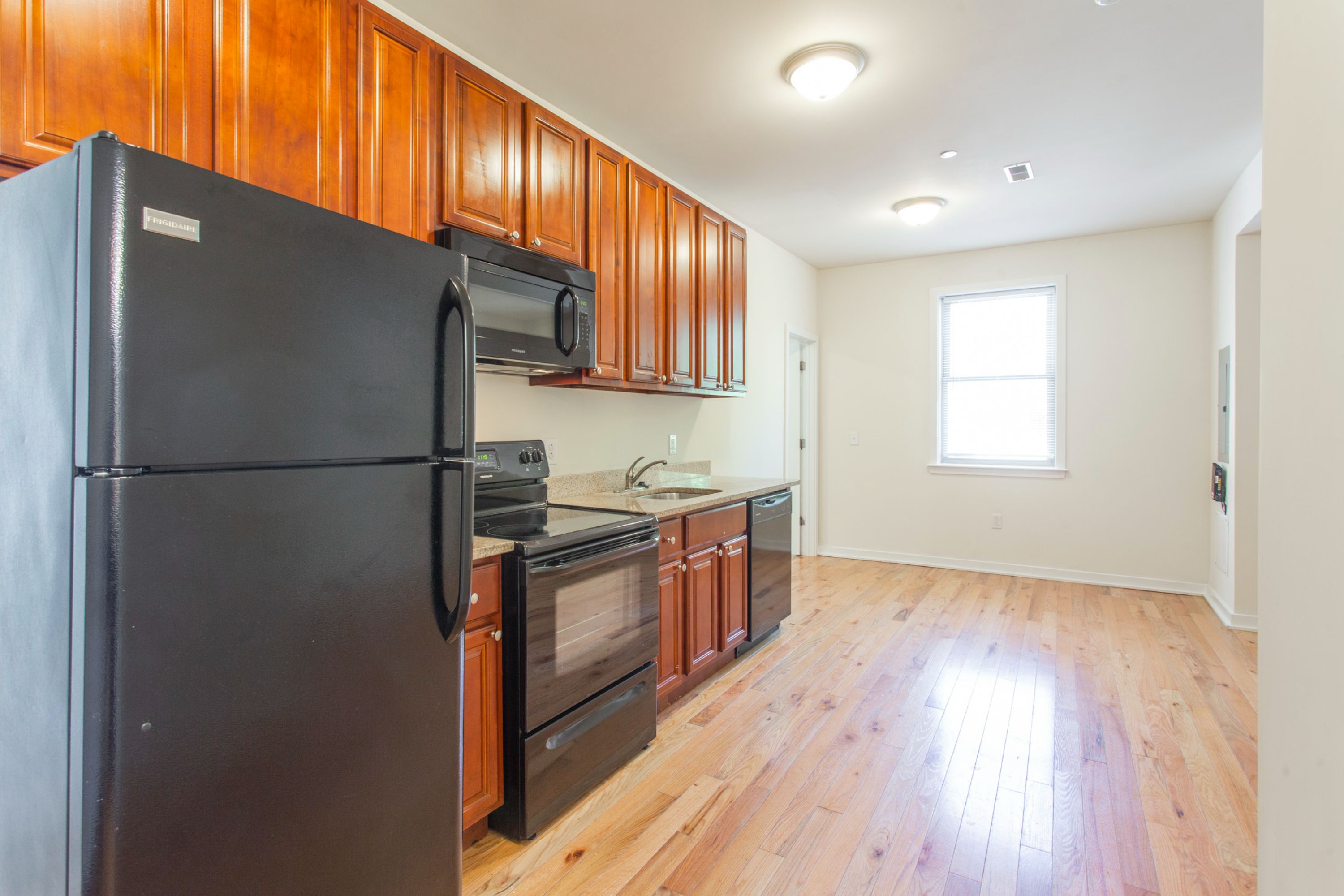 1310 N CARLISLE ST Unit 2R