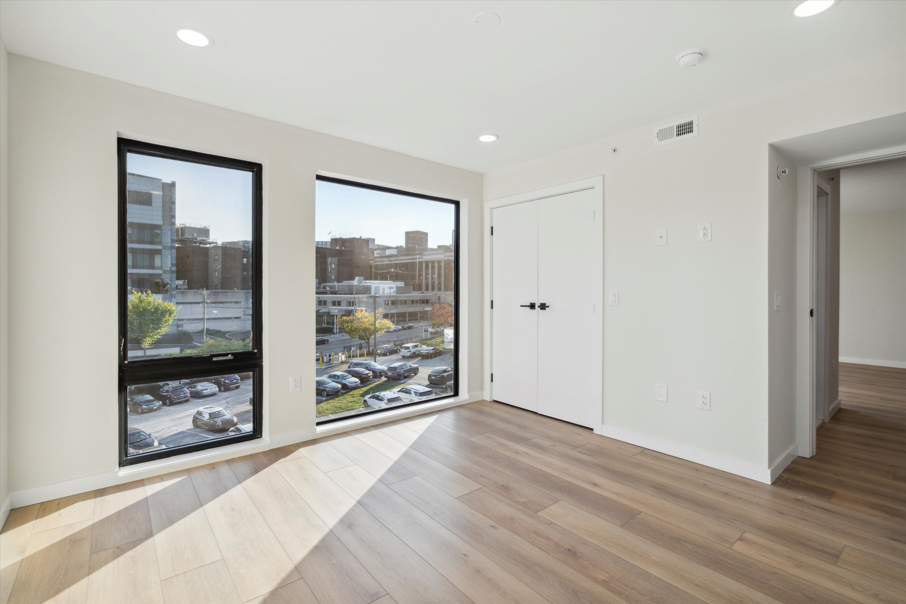 3804 Lancaster Ave Unit 401