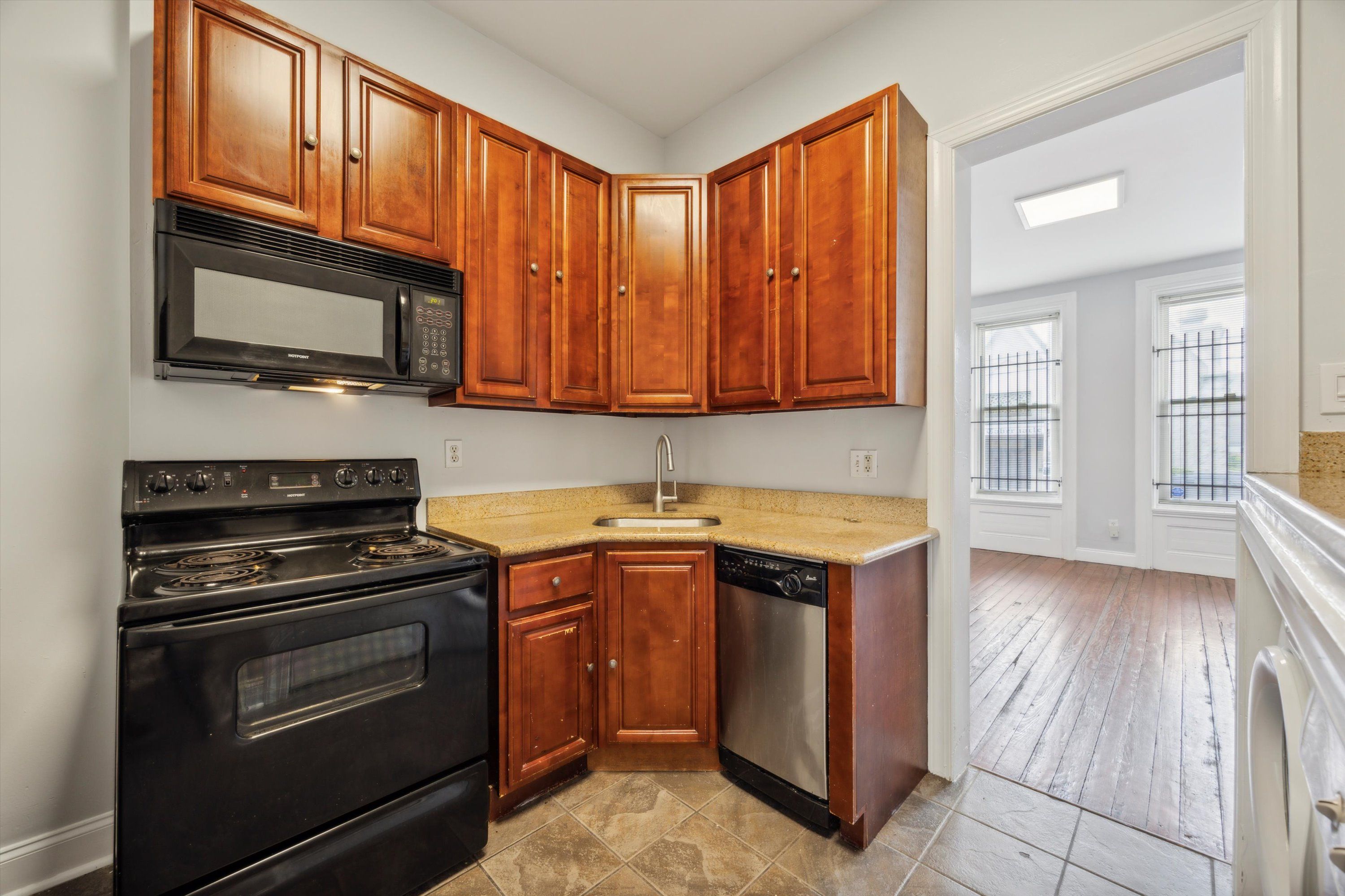 1729 W MONTGOMERY AVE Unit 1