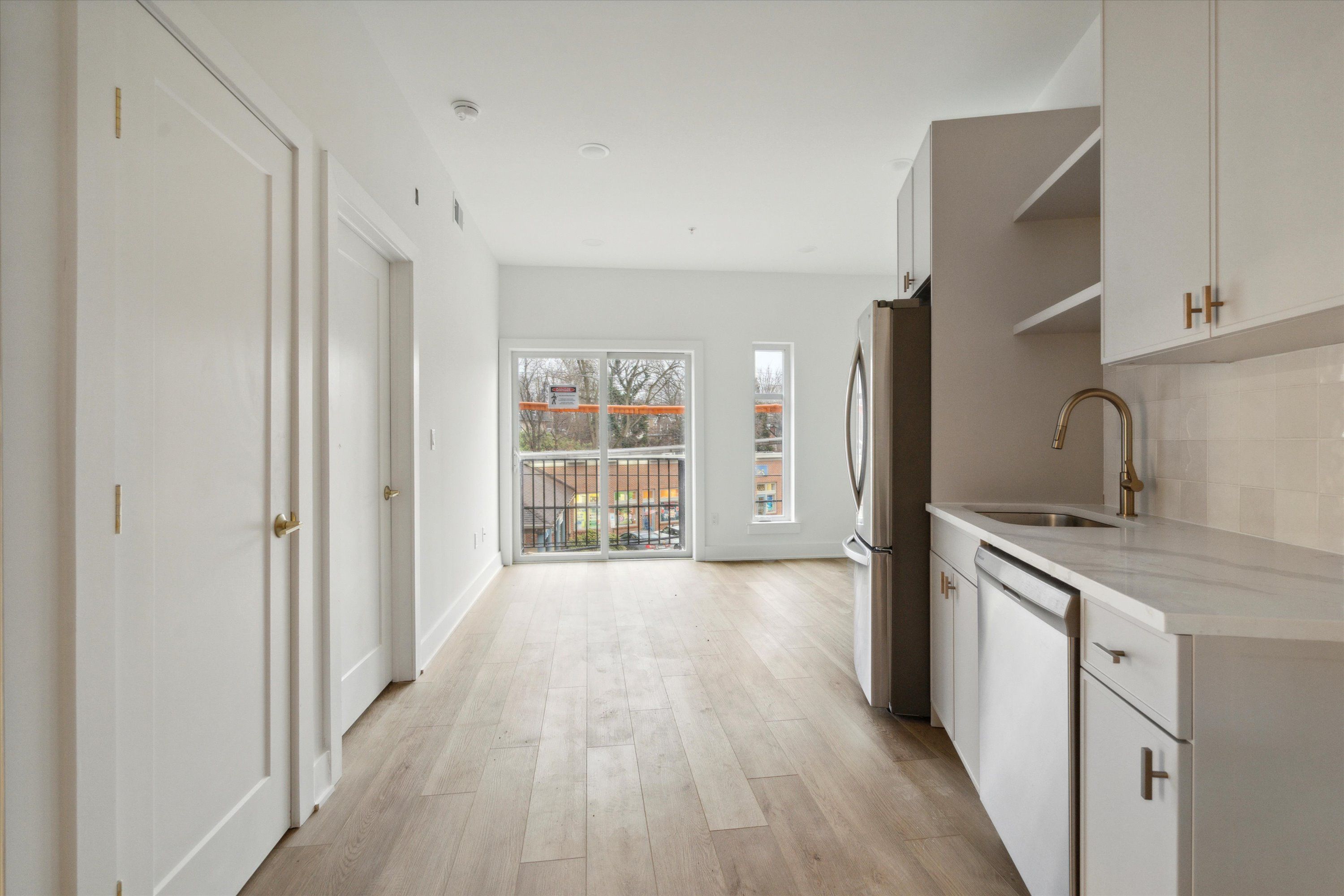 367 W Hortter St Unit 207