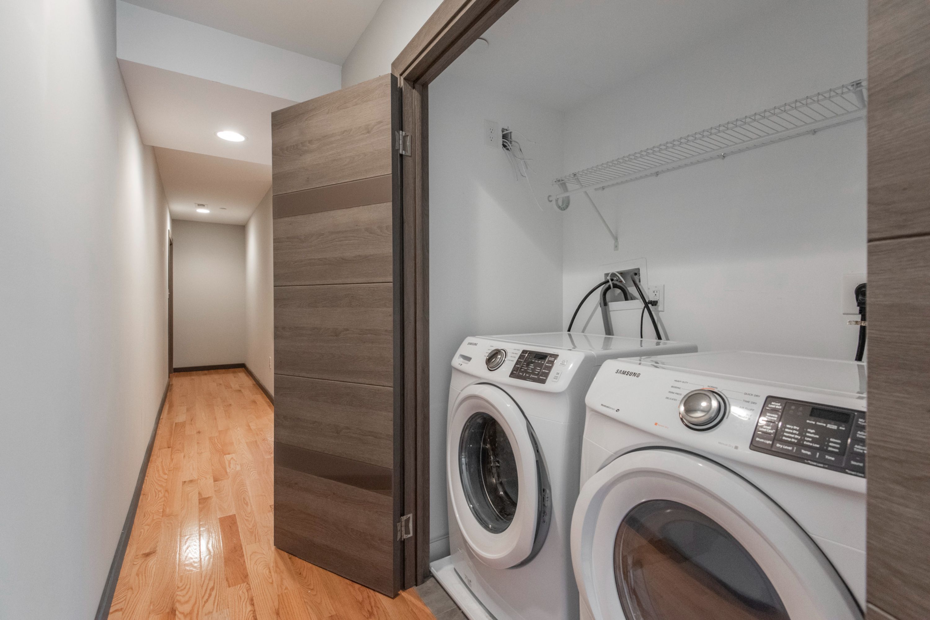 2545-47 MONTROSE ST Unit B
