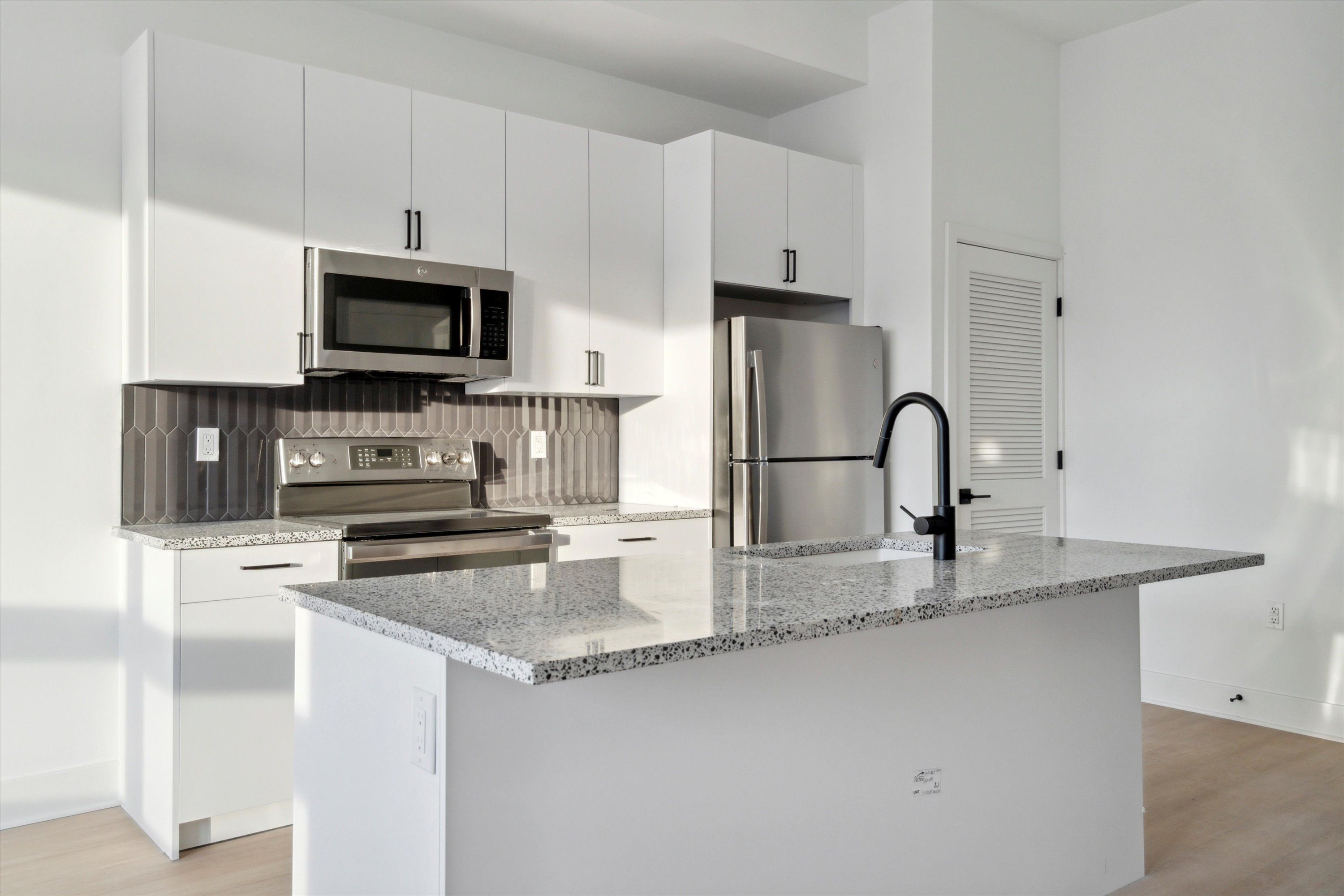 1643 N 2ND ST Unit 402