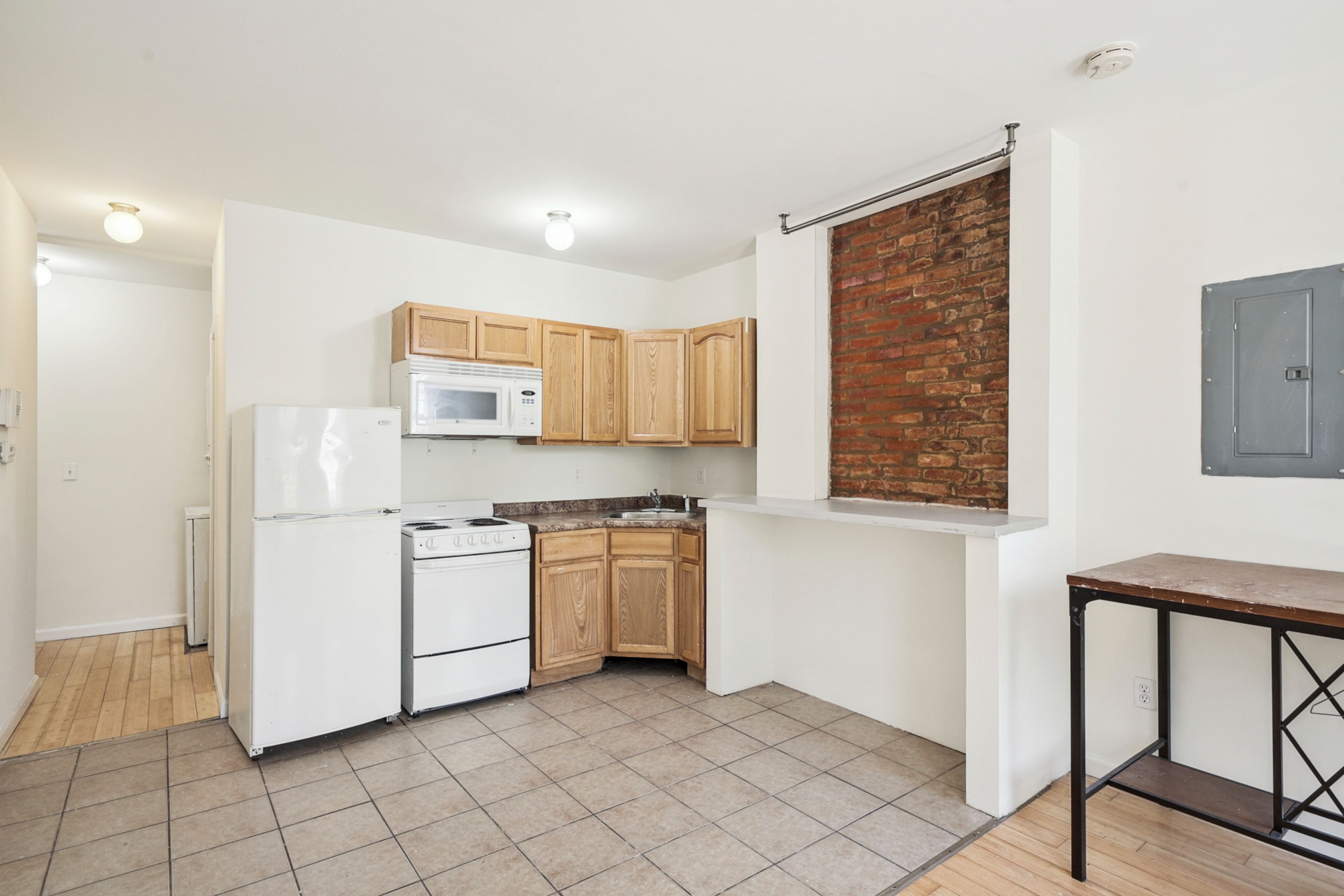 1616 WILLINGTON ST Unit 1