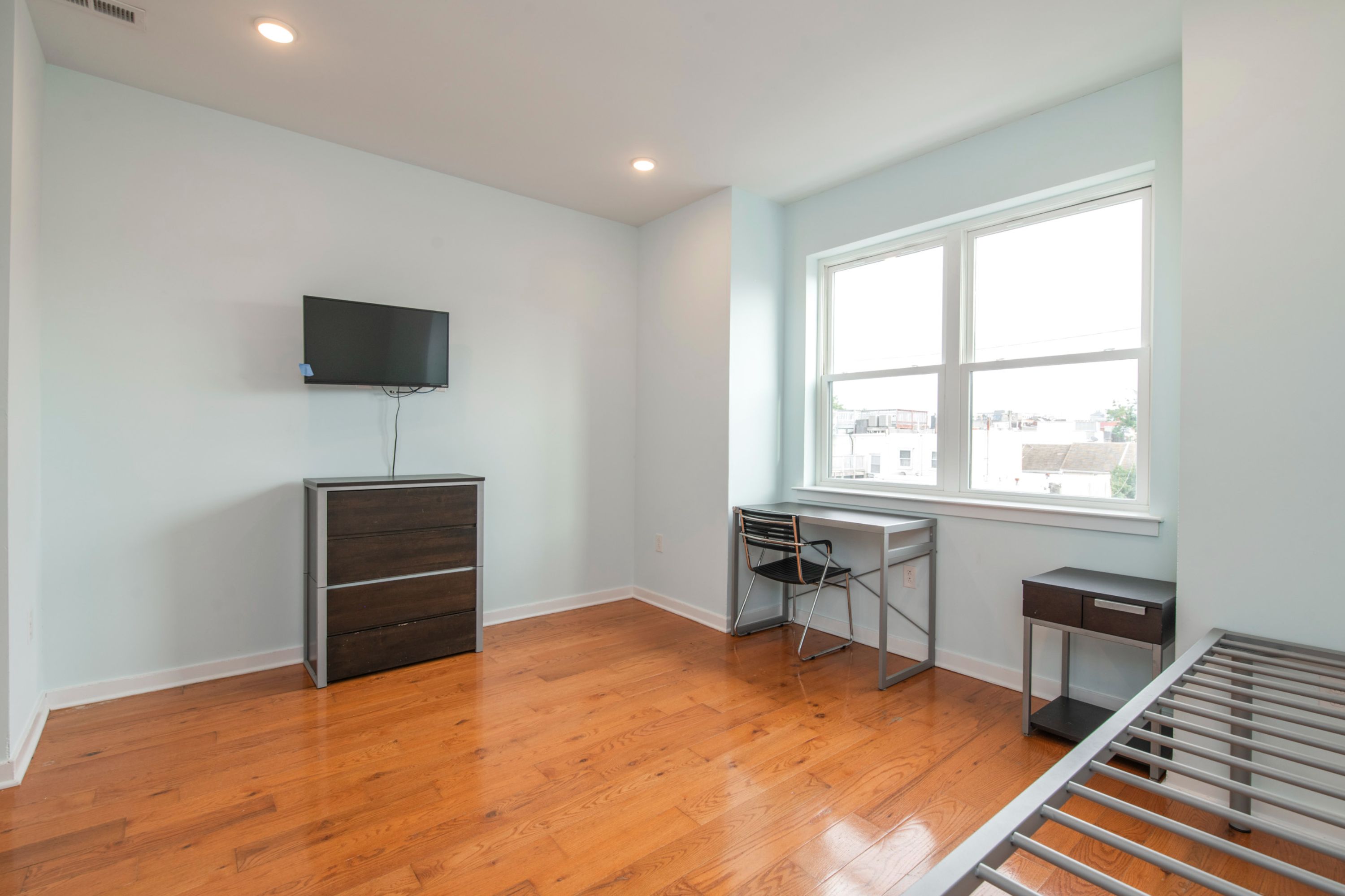 1517 SEYBERT ST Unit 2